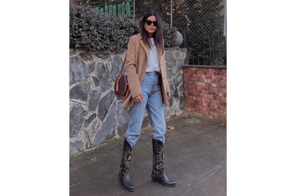 Outfits con botas vaqueras para tu cena de Navidad 1