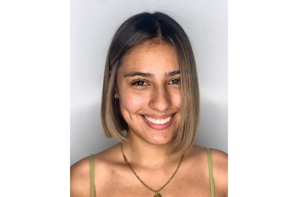 Balayage caramelo y miel en bob lacio