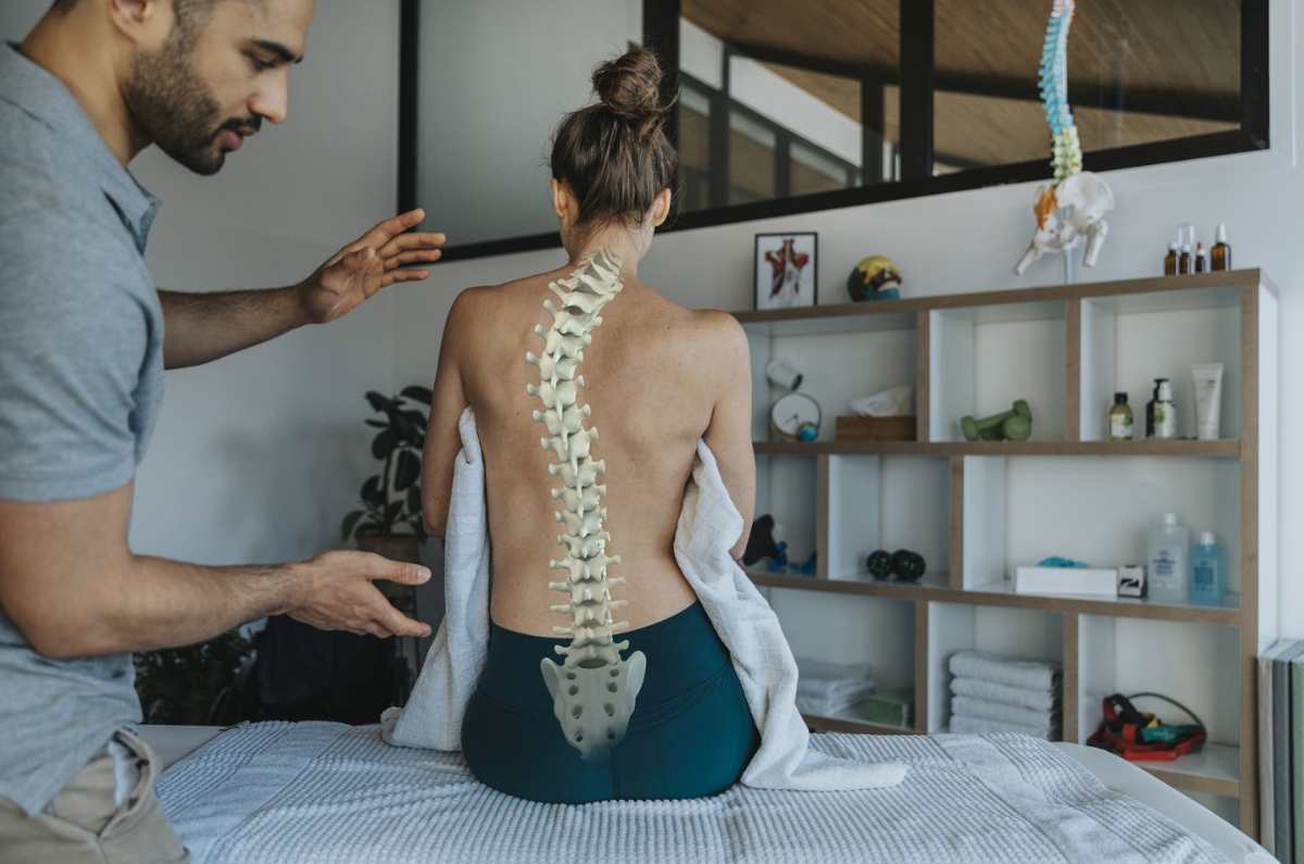 Descubre los beneficios de la quiropráctica en mujeres