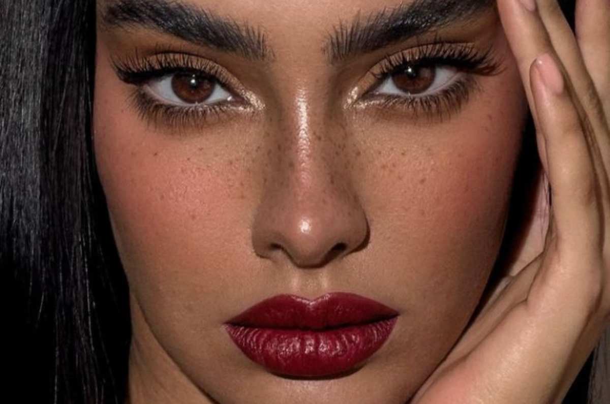 Los mejores labiales rojos que SÍ le quedan a las morenas