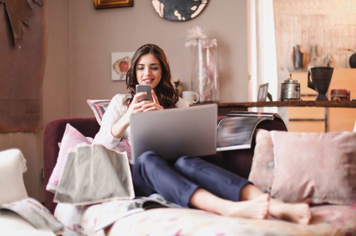 Ahorro e inversión: Dos actos de amor financiero para tu YO del futuro