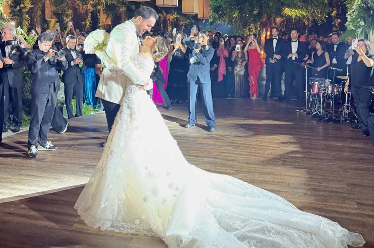 Con un valor de más de medio millón de pesos, así fue el exclusivo y lujoso vestido de novia de Sofía Castro