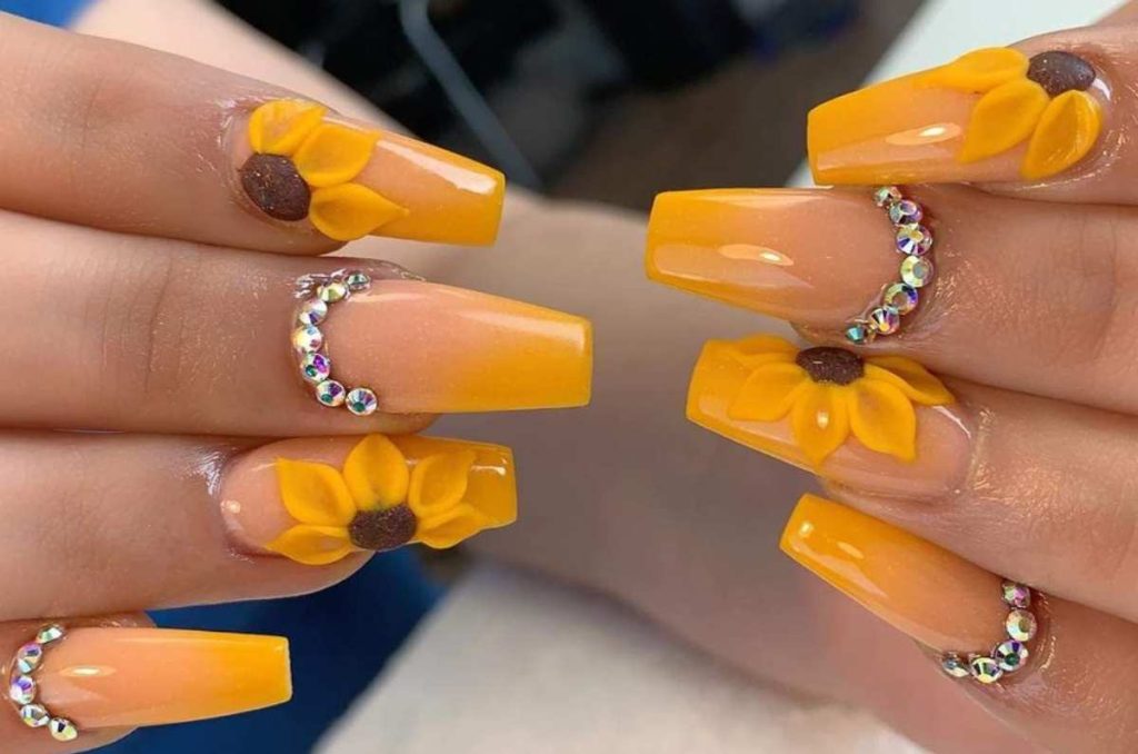 Belleza: Ideas de uñas de San Valentín con girasoles 3D