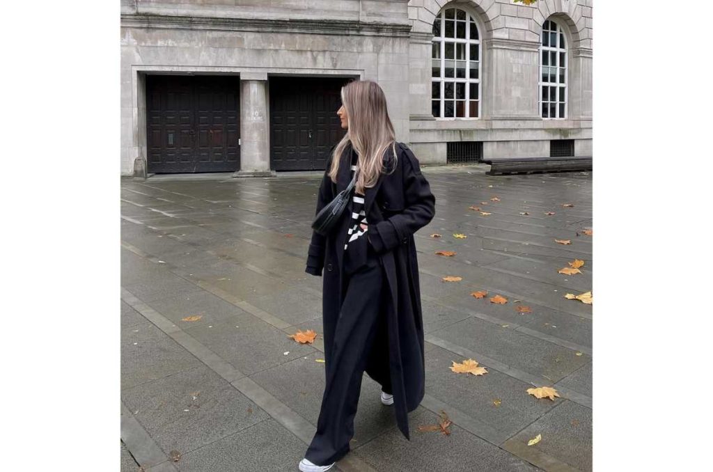 outfit con pantalones amplios y converse