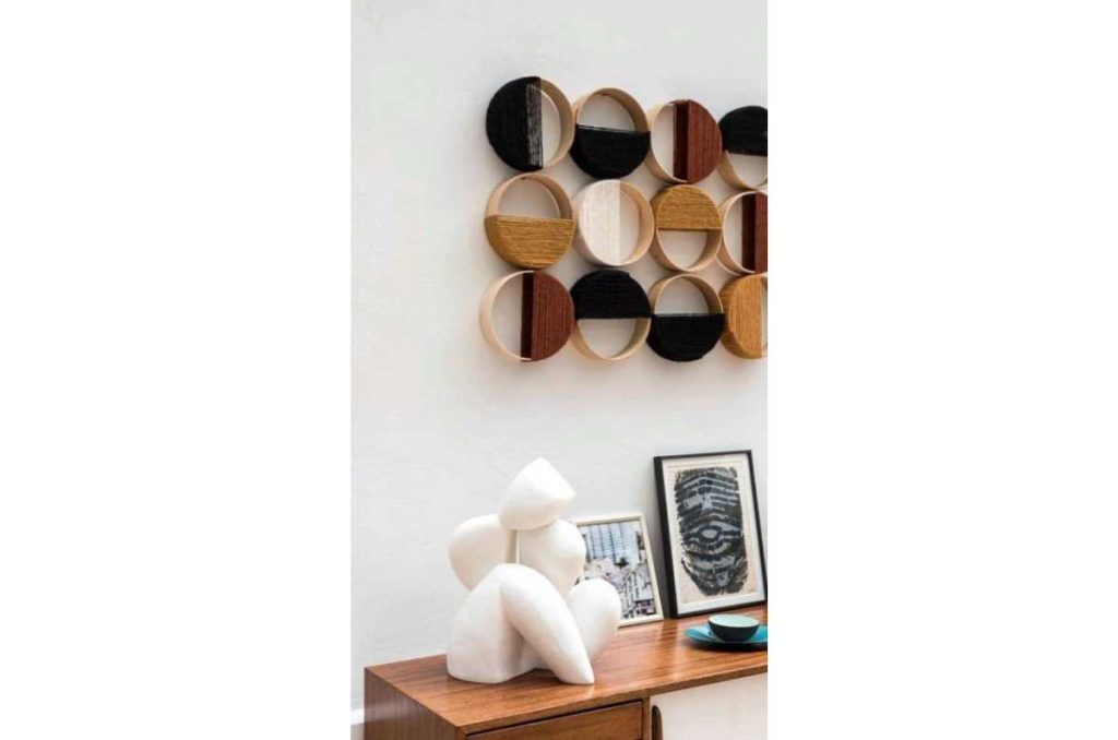 decoracion con aros de madera y estambre
