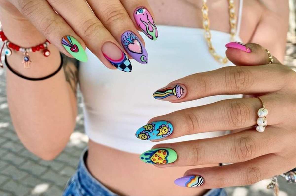 5 diseños de uñas «funky» que serán tendencia este 2025