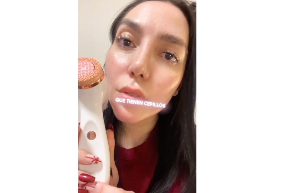 Frida Sofía y su radical cambio físico; luce igualita a Alejandra Guzmán 0