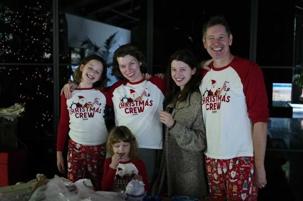 familia de Milla Jovovich