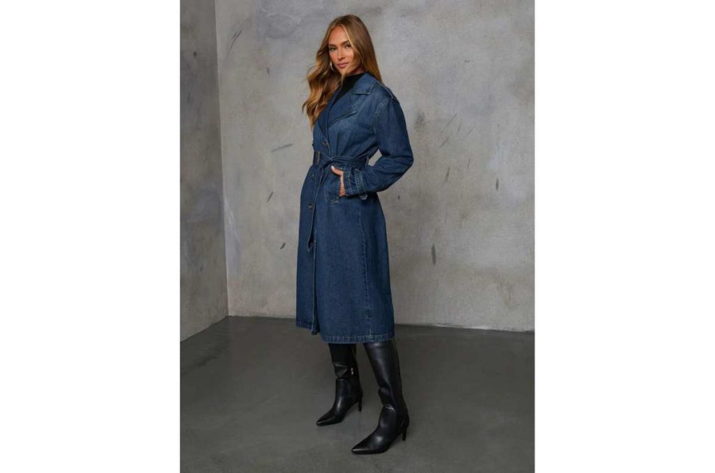 Moda; outfits con denim oscuro para la oficina