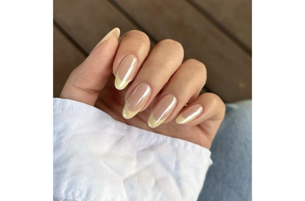 Diseño de uñas pastel french