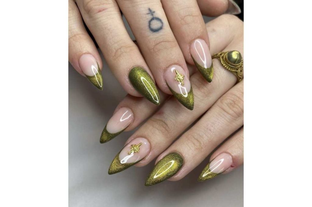 Uñas acrílicas verde olivo