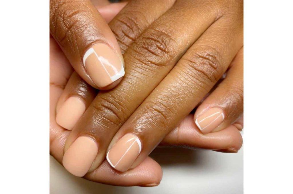 uñas nude abstractas