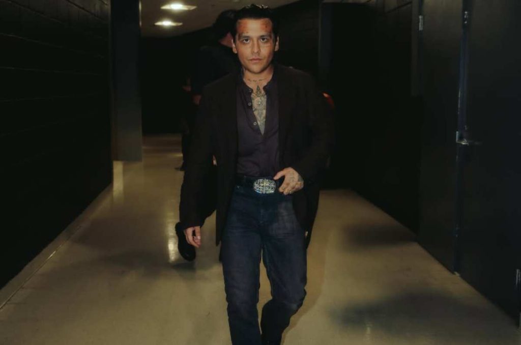 Christian Nodal lanza indirecta a Cazzu
