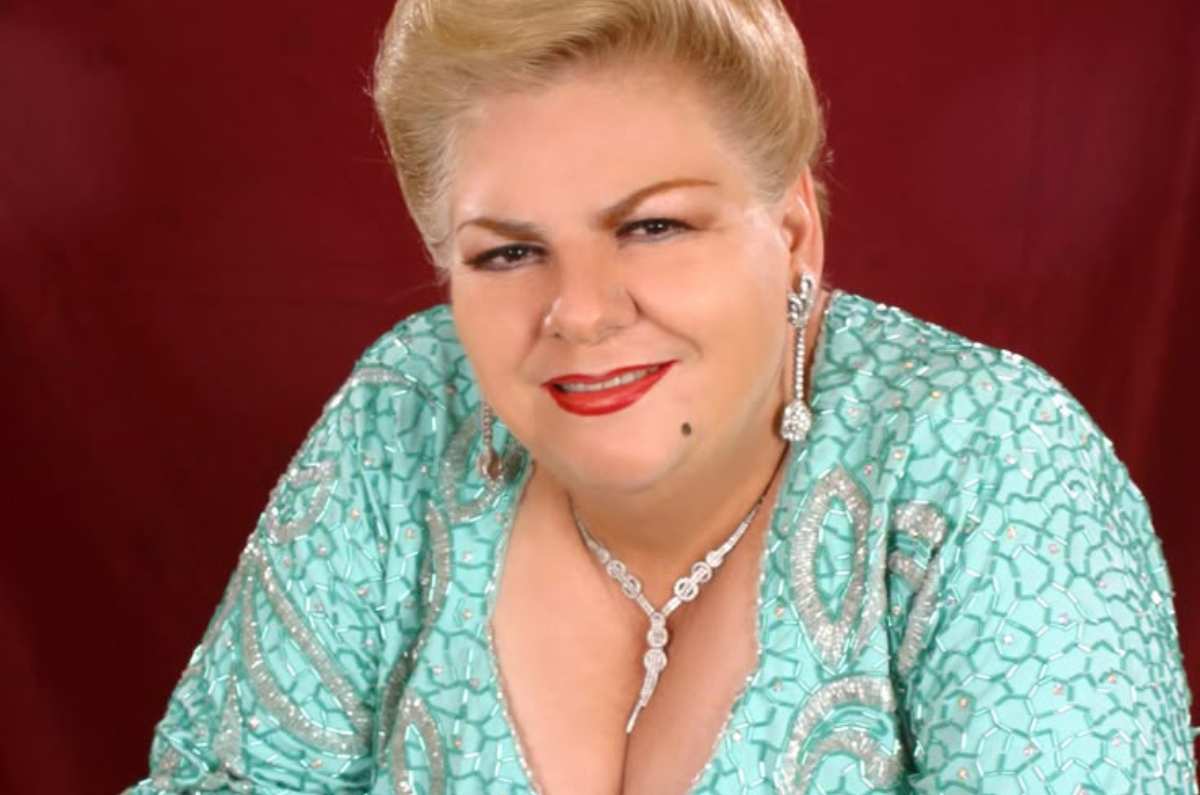 Ella es la bella hermana de Paquita la del Barrio; estuvo en sus mejores momentos