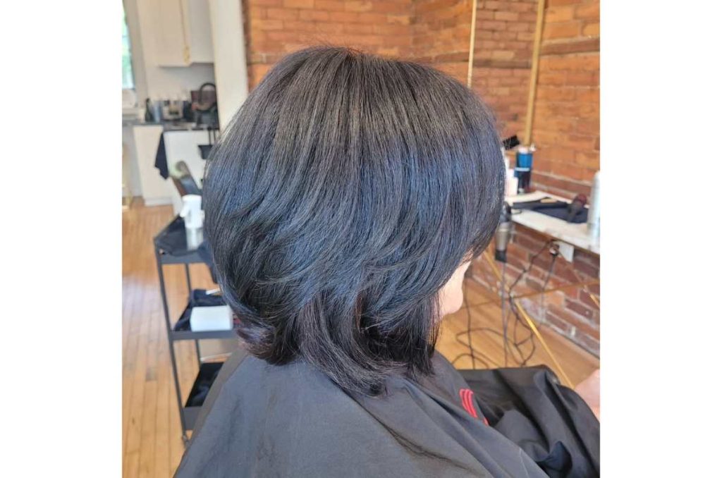 Bob en capas, corte de cabello para mujeres de 50 años