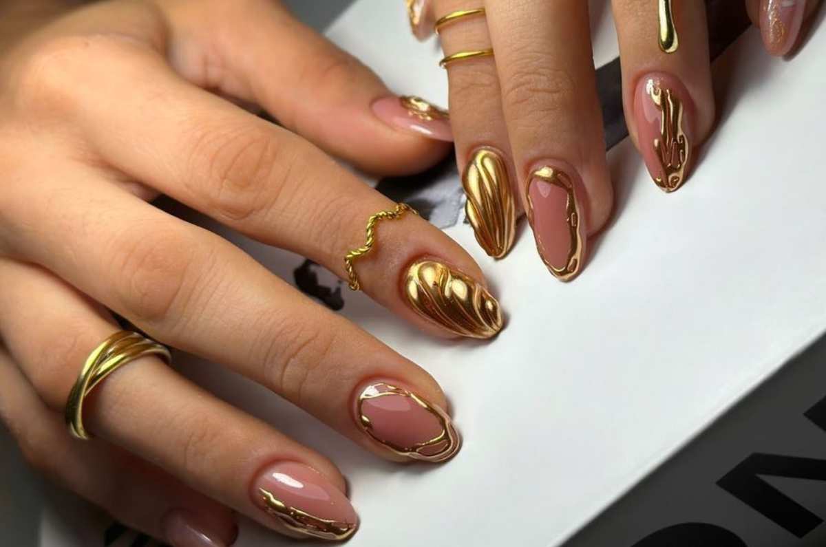 6 diseños de uñas con relieve dorado para lucir como DIOSA