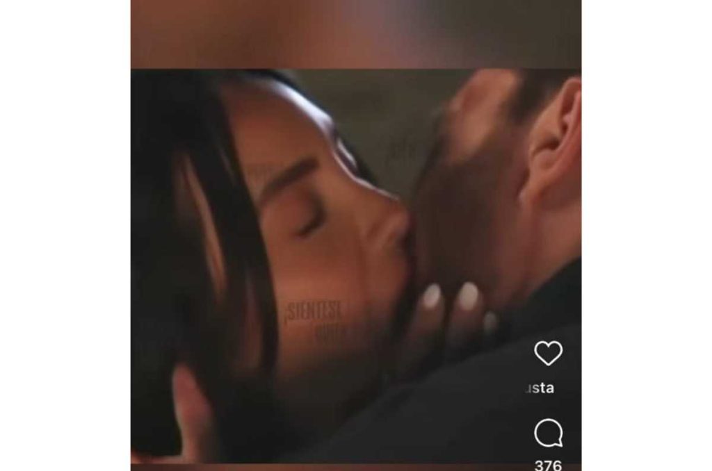 El beso de Julián Gil y Elizabeth Gutiérrez del que todos están hablando 2