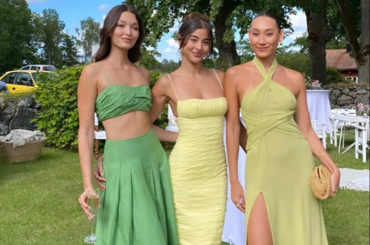 5 ideas de outfits para lucir super chic en una boda en la playa
