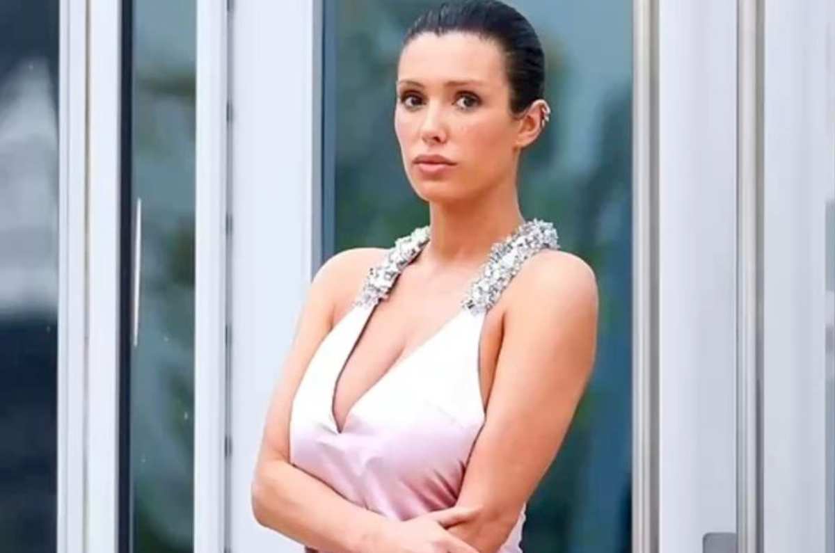 ¿De los GRAMMY a la cárcel? Esposa de Kanye West podría ir a la cárcel tras usar impactante vestido transparente