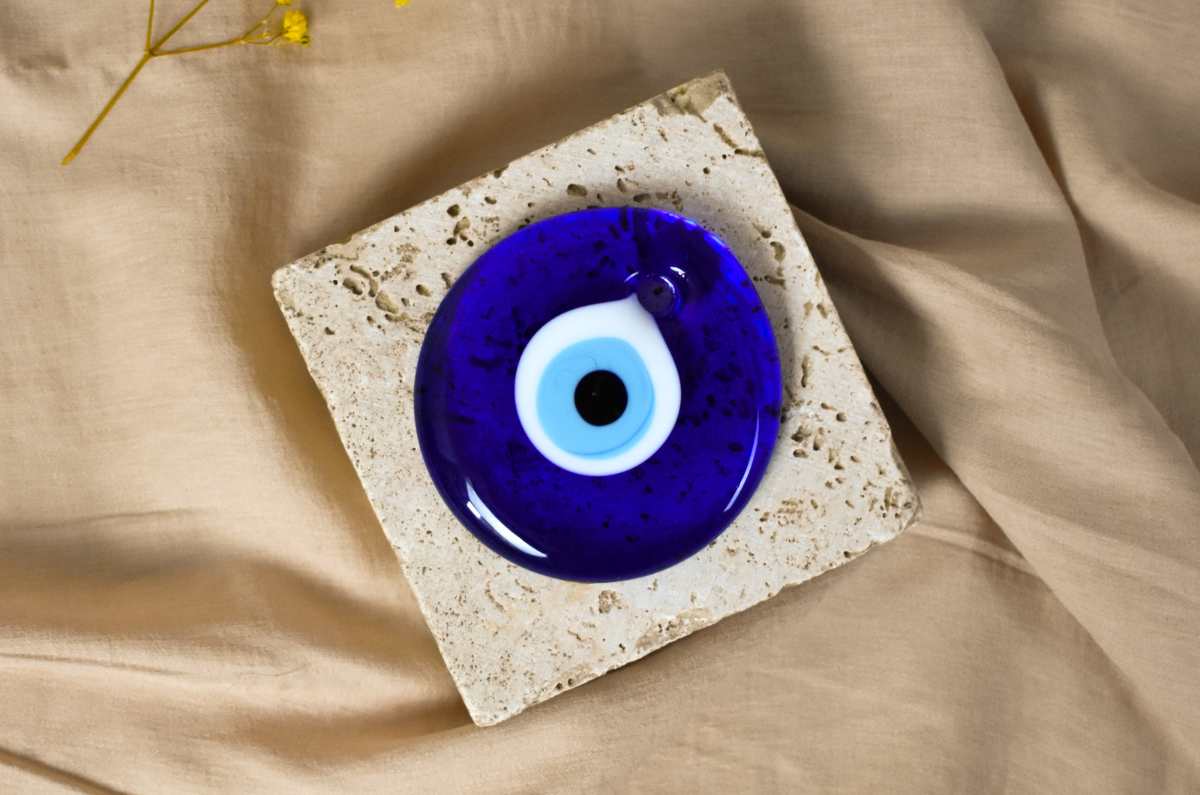 Ritual fácil con sal de mar para activar el ojo turco