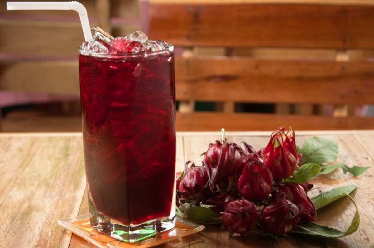 Licuado de jamaica: Cómo tomarlo para aclarar la piel y eliminar arrugas