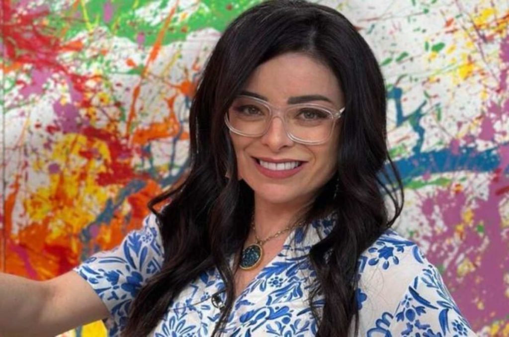 Violeta Isfel responde tras polémica de su supuesto cobro de fotos y saludos, VIDEO 0