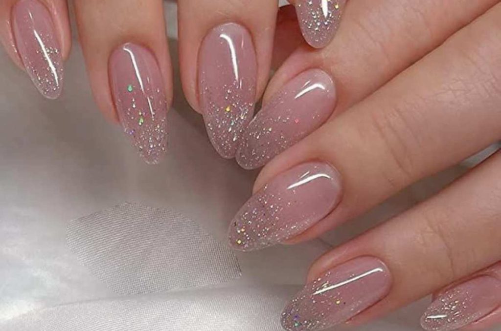 Diseños de uñas naturales