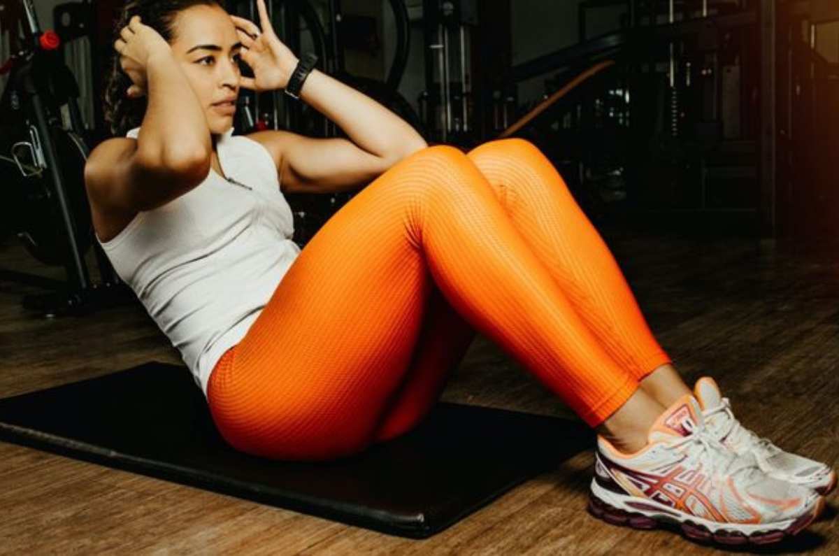 «Abs dance», la rutina de ejercicios de abdomen más VIRAL de TikTok