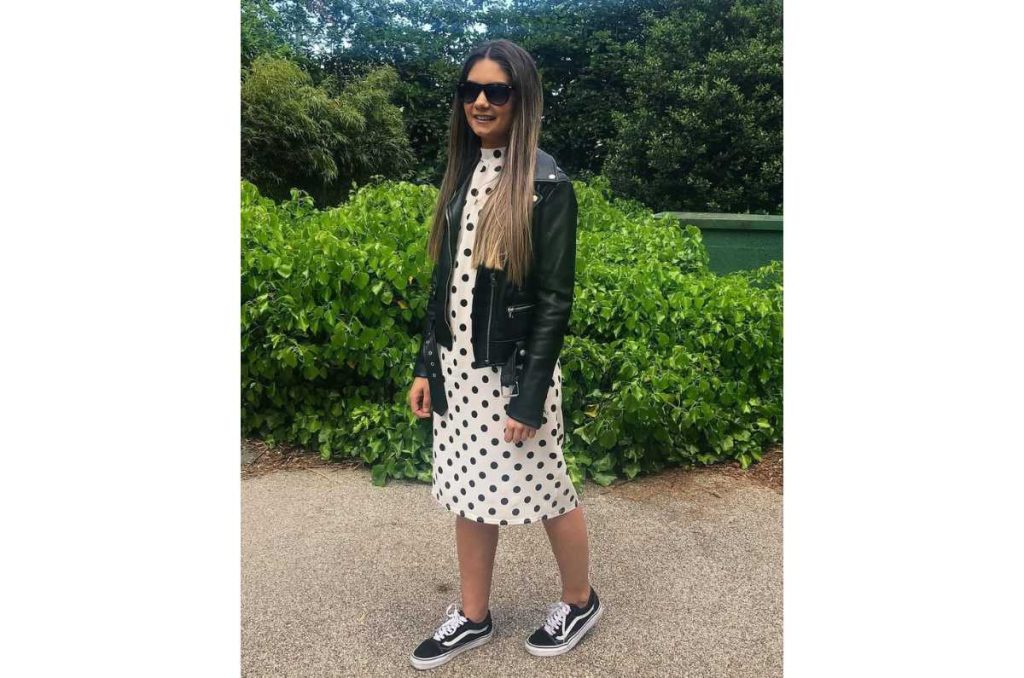 Vestido midi con estampado de lunares