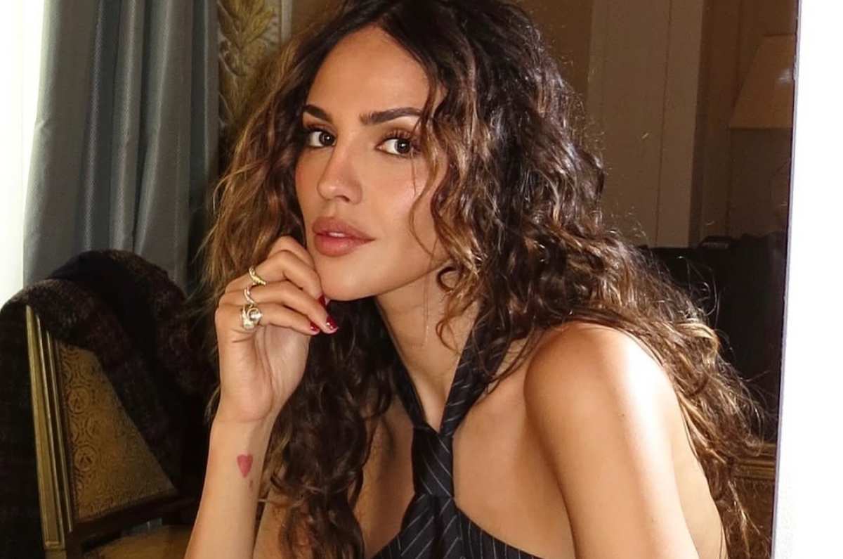 El outfit de Eiza González con el que parece Gatubela