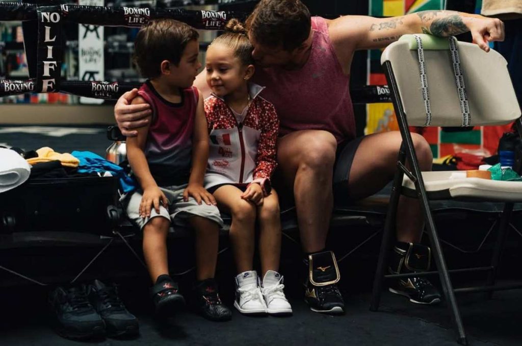 Ellas son las mamás de los hijos de Saúl «Canelo» Álvarez 0