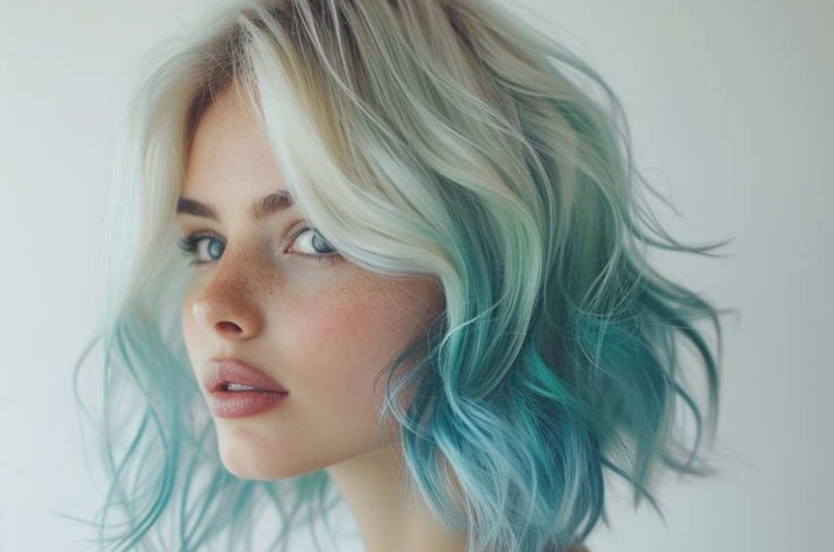 Mechas de cabello efecto sirena, el color que revitalizará tu melena esté 2025