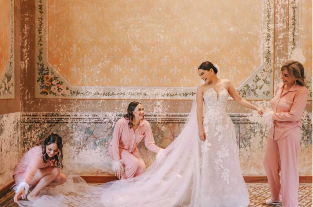 elementos de una boda lujosa