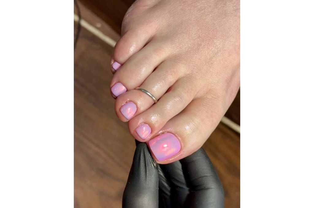 uñas de pies cromadas