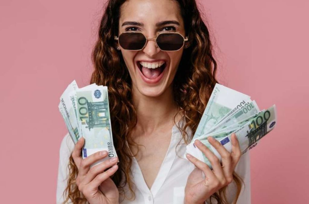 Método de ahorro del 50-30-20 para ahorrar cualquier mes del año 2