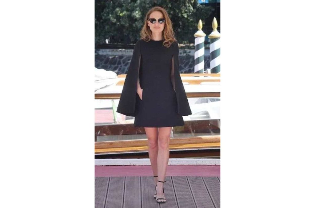 Outfits con vestidos cortos adecuados para la oficina