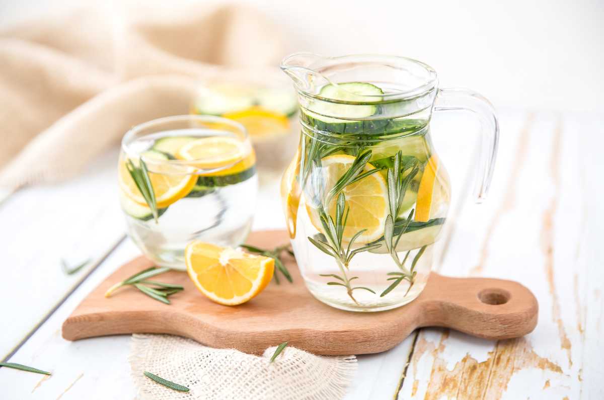 ¿Qué agua es buena para destintoxicar el cuerpo?: 5 combinaciones que necesitas tomar