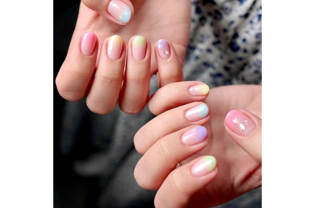 Diseños de uñas coreanas nude