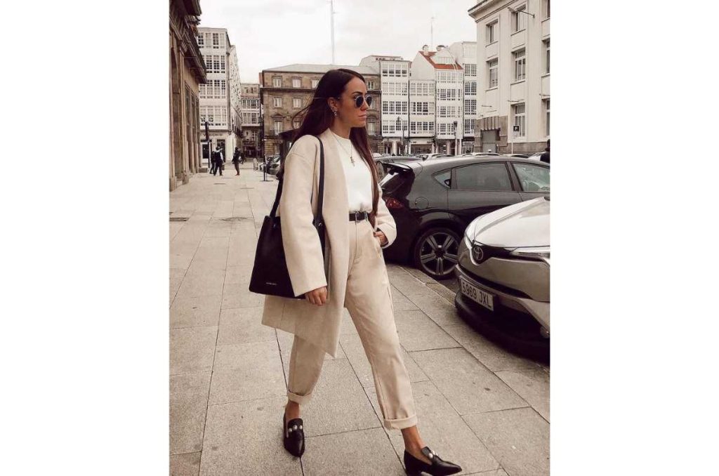 Traje con loafers