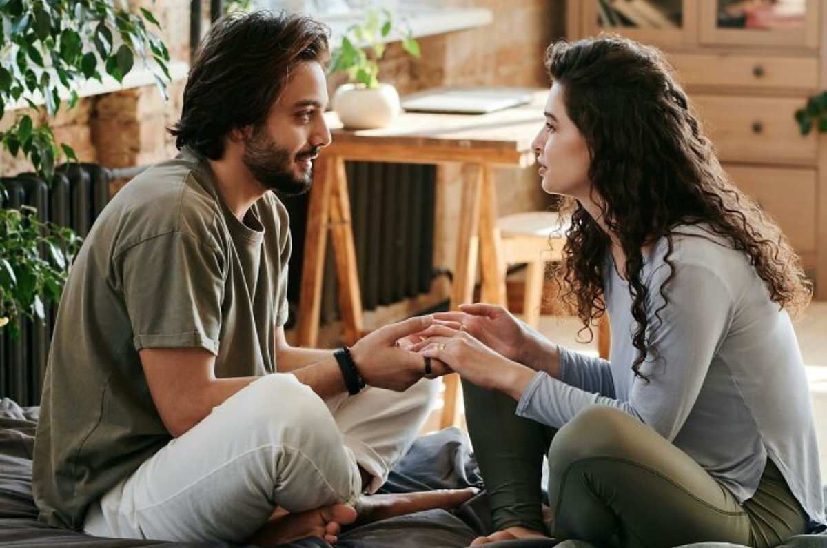 Juegos de pareja: 5 preguntas incomodas que te ayudarán a fortalecer tu relación