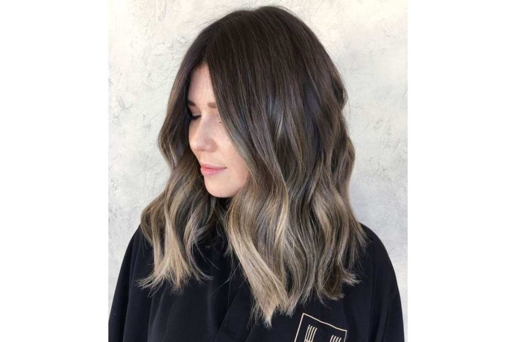 Mechas californianas para cabello corto, el efecto luminoso que necesita tu melena está arrasando este verano 0