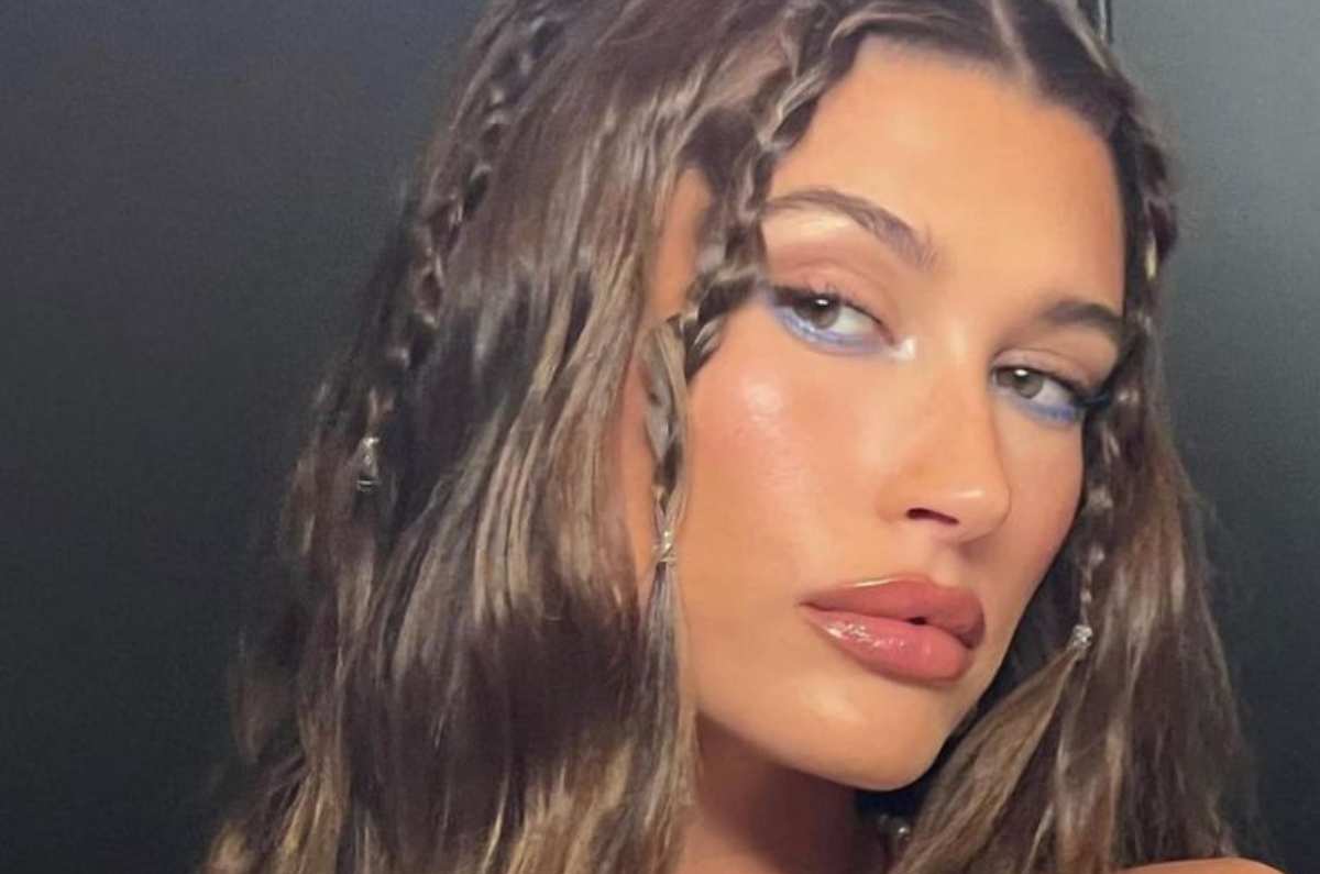 5 peinados con mini braids para lucir arreglada en vacaciones