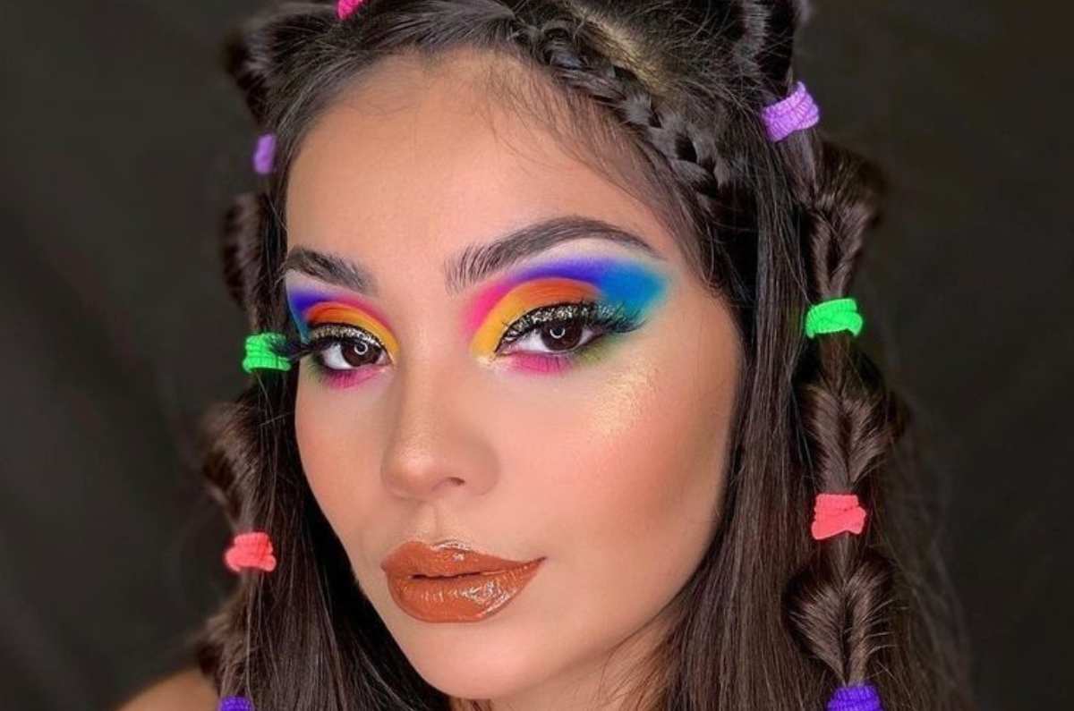Peinados semirecogidos para cabello largo, ideales para el pride 2025