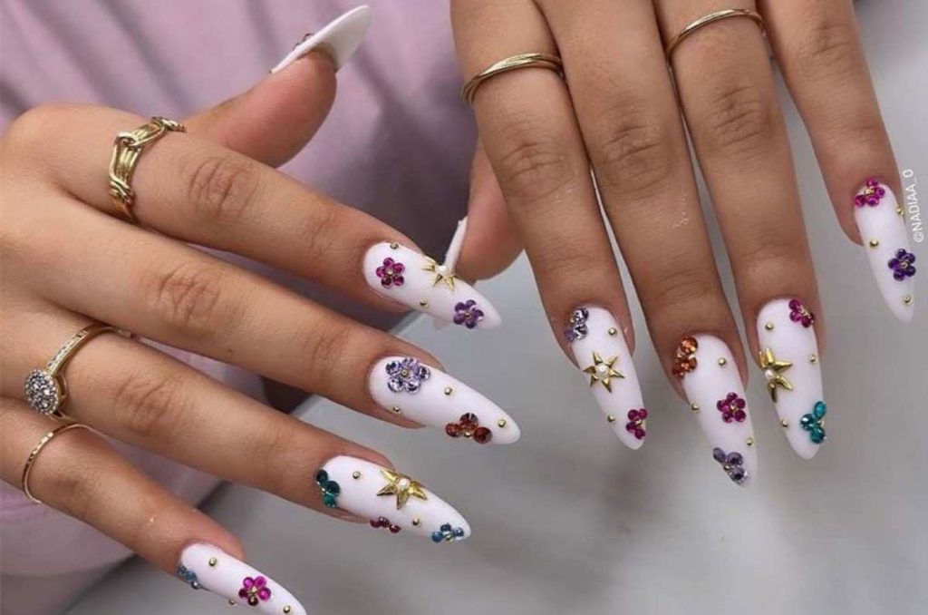 nails with gemastones