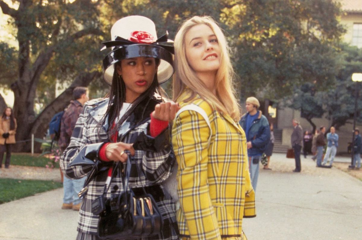 Celebramos el aniversario de “Clueless” recordando los mejores looks de la película 