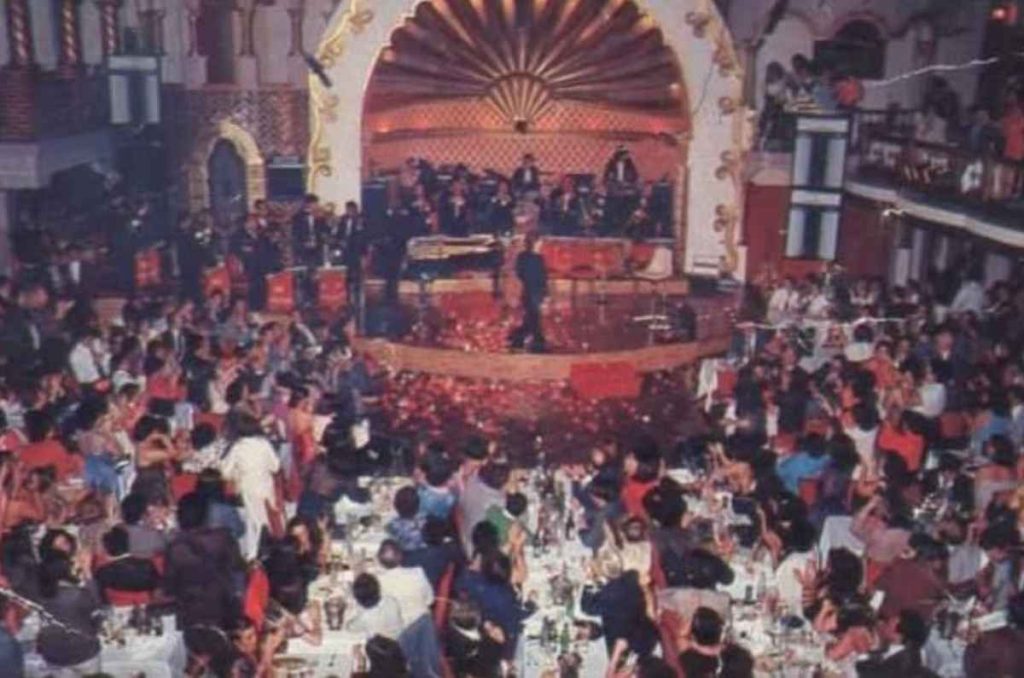 El Patio: cabaret y centro nocturno