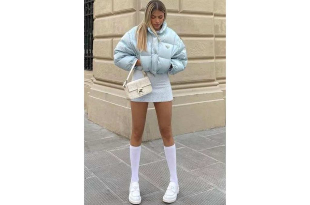outfits con chamarras acolchadas