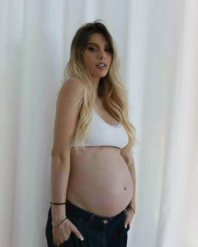 Instagram @lelepons
