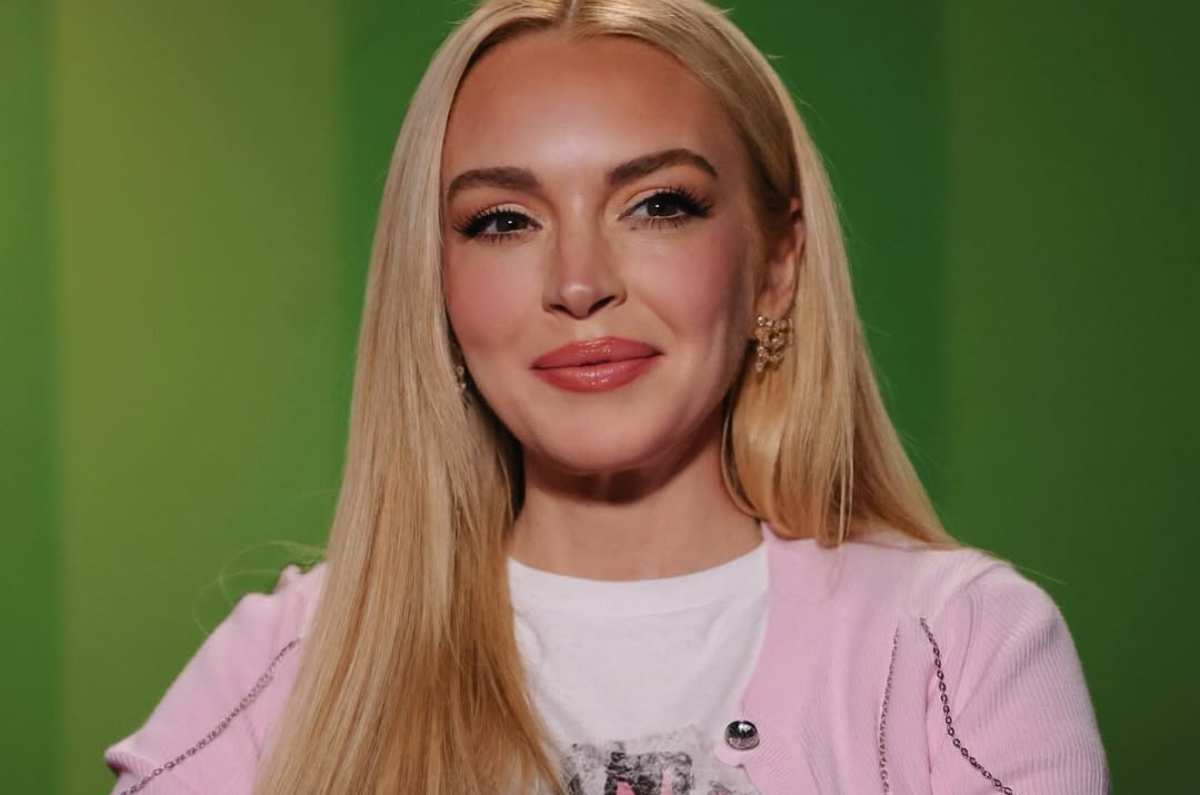 Lindsay Lohan sorprende con looks inspirados en Hallie y Annie de “Juego de Gemelas” FOTOS
