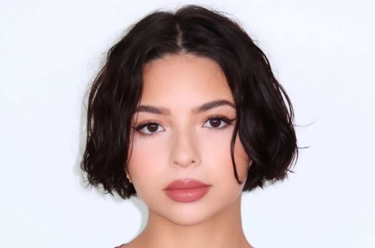 Ángela Aguilar sorprende con un long french bob y deja atrás las extensiones